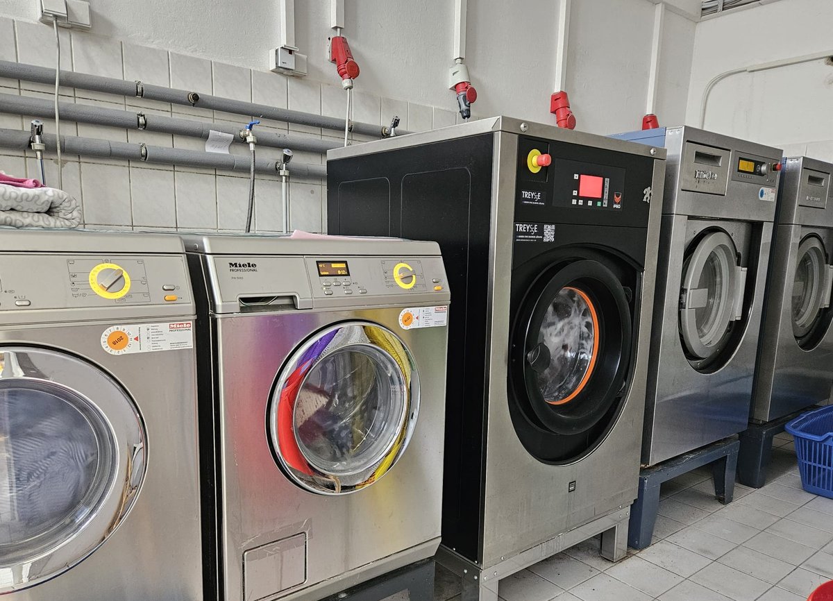 Industriewaschmaschinen Miele Professional und TREYSE — Wäscherei Espenhain